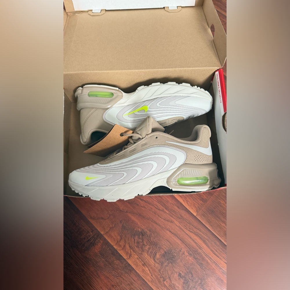 Nike Beige and White Sneakers with Neon Highlights